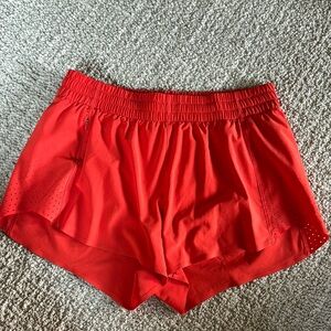 Athleta 3” hustle shorts
